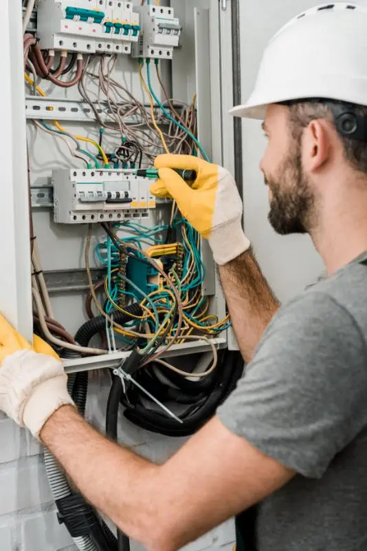 Rénovation et Mise aux Normes Électricité Fouesnant